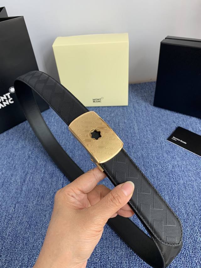 Brand: Montblanc 550117 Automatic. Description: Double-sided original leather.