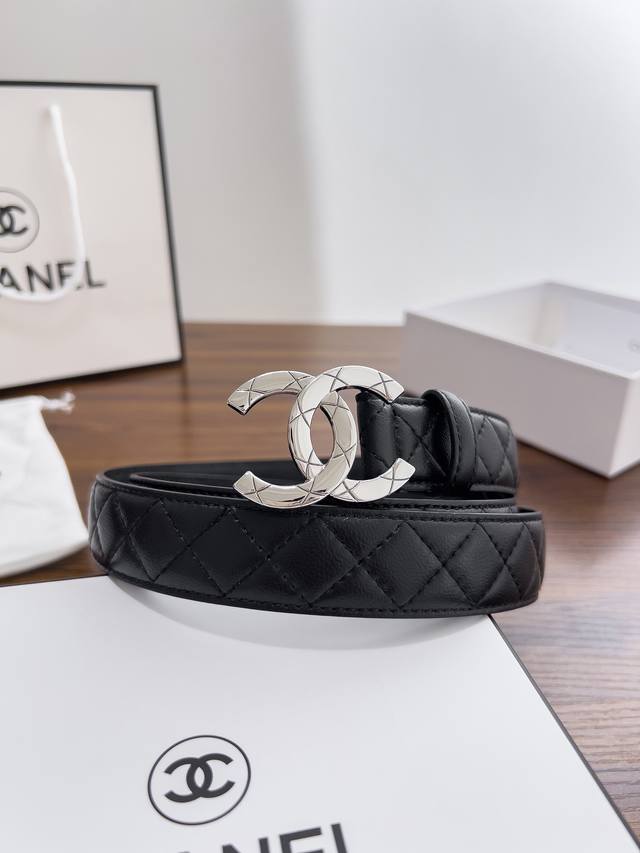 Chanel classic original patterned buckle women's belt, 3.0cm. Innovative concept