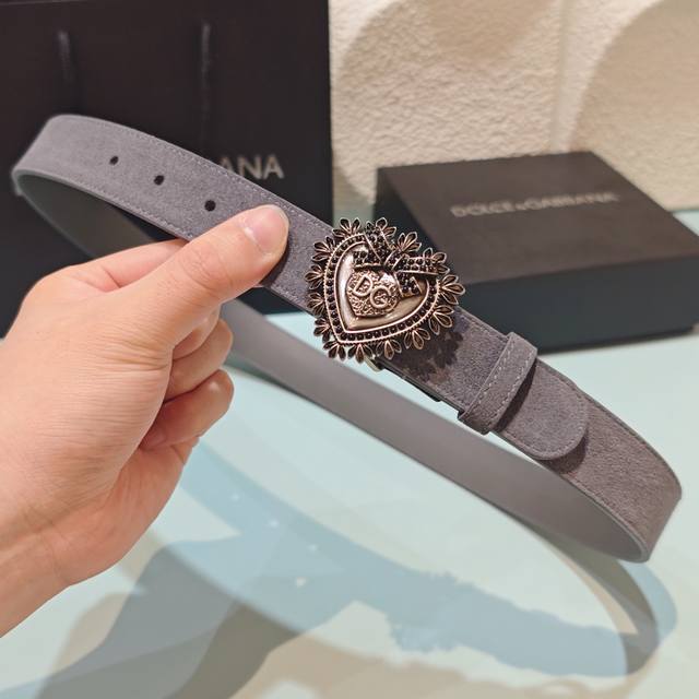 3.0 Cm D&G belt, suede top-grain cowhide, length: 75.80.85.90.95.100.105 Euros,