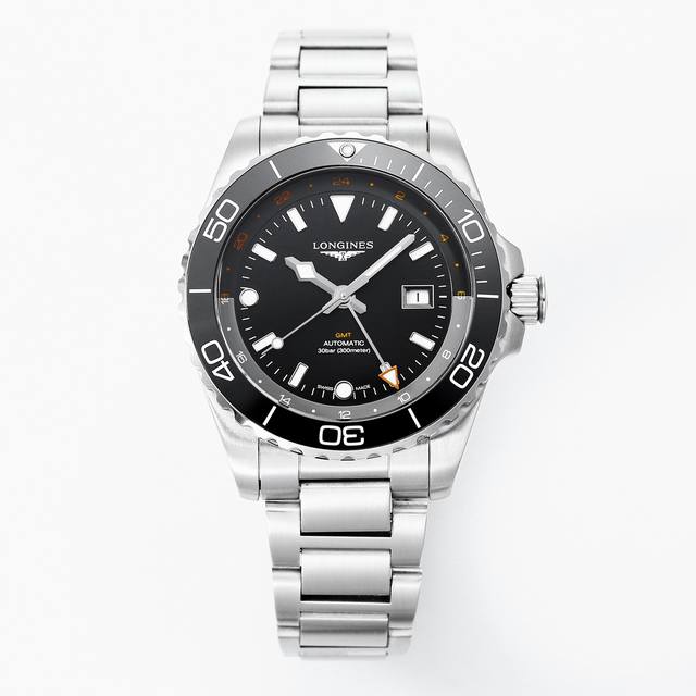 统一U8 Factory浪琴康卡斯运动系列Gmt腕表震撼来袭！官网同步！出道即巅峰！超级精品！欢迎品鉴！ DDD 1全新腕表具有同样炫酷的设计和实用的功能，搭配