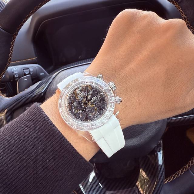 Tw Factory Rolex宇宙计时迪通拿系列定制版，腕表不仅佩戴轻便，外表坚硬。且每一只腕表都拥有独一无二的材质。 表壳 腕表尺寸40X12.4吻合原装。