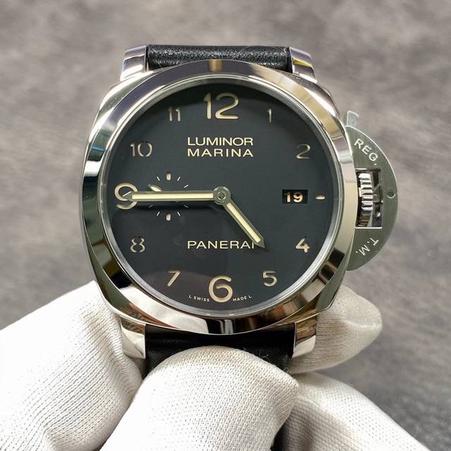 沛纳海 Luminor Marina系列 自动机械腕表 手表 Pam00359 Pam359 359 精钢抛光表壳 蓝宝石镜面 保险护桥表冠 黑色表盘 超强夜光
