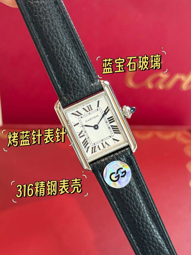 Gg出品 蓝宝瑞机 送绒布包装袋 DDD DDD 年卡地亚全新推出的Tankmust腕表。It Must Be A Tank在所有经典的卡地亚坦克腕表里面，如果