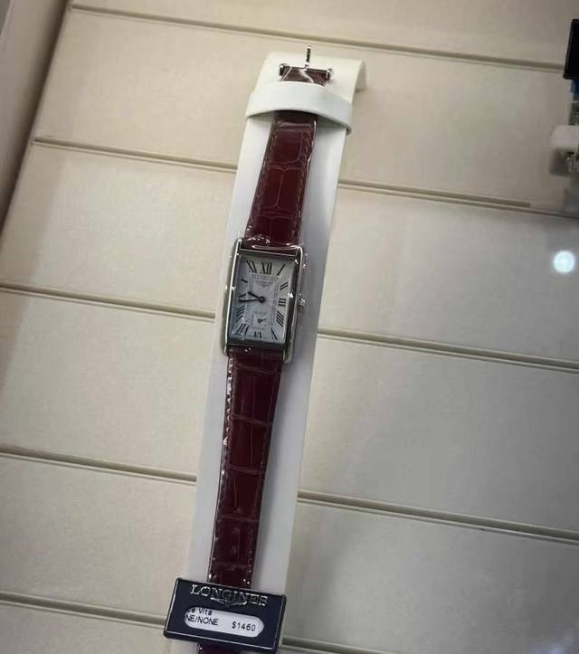 浪琴戴卓维纳优雅系列L5.512.4.71.5女士手表，23.3×37毫米表经，石英机芯，30米防水，红色鳄鱼皮表带小红表，赵丽颖同款浪琴女表，带发票 DDD