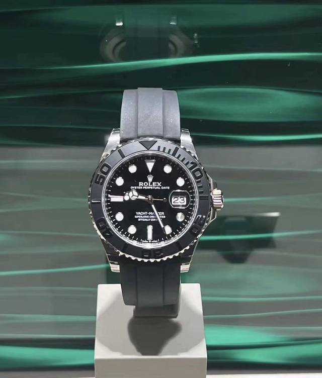 Rolex劳力士 游艇名仕型 自动机械机芯 防水 日显 18K白金 男表 瑞表 42Mm 黑色表盘 18K白金表壳 橡胶表带 DDD