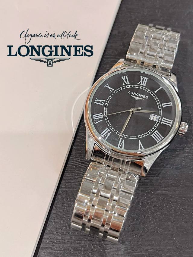 品牌。浪琴。新款火爆来袭。时尚超前石英腕表采用原装领口石英机芯，简约经典设计，矿物质超强高清玻璃镜面。316L精钢表带，机械走时，尺寸40Mm＊10Mm！整体效