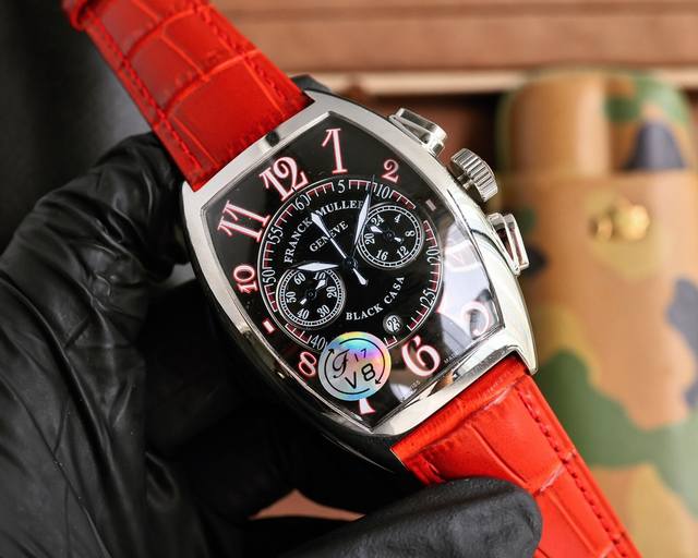 法兰克穆勒 Franck Muller 40*52Mm 酒桶型壳身 日本多功能石英机芯 头层小牛皮表带原装针扣 独特的F M风格 只为专属打造