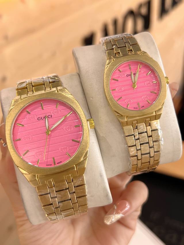 品牌：古驰。机芯：石英机芯 ，镜面：顶级金钢镀膜镜面。。尺寸：直径 女款 27Mm 男款37Mm