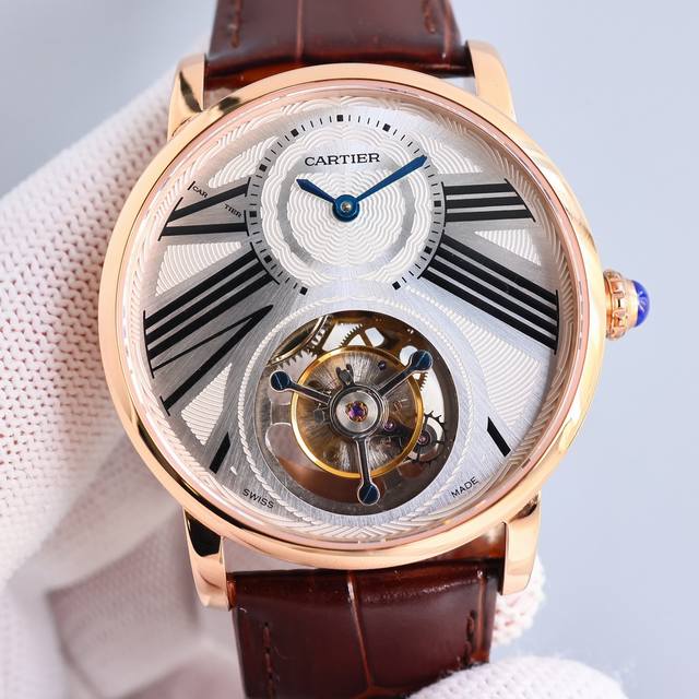 真陀飞轮统一价： 卡地亚rotonde De Cartier Tourbillon Cadran Love陀飞轮腕表表壳精炼，为充满想象力的设计师提供了承载机械