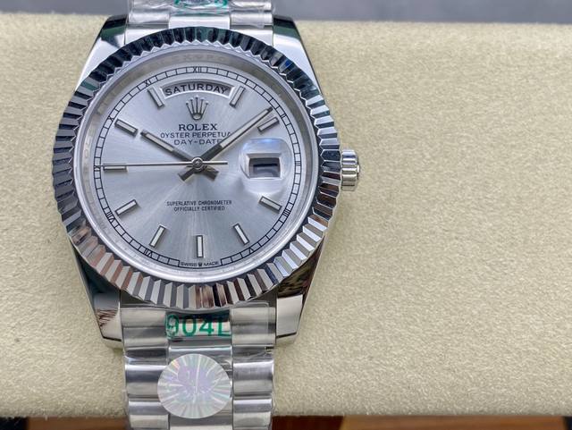 双头粒版本 Sk厂 劳力士rolex 双历 星期日志型系列 40Mm 直径 40Mm 机芯 搭载全自动机械机芯 圈口 劳力士ringcommand三角坑纹 光圈