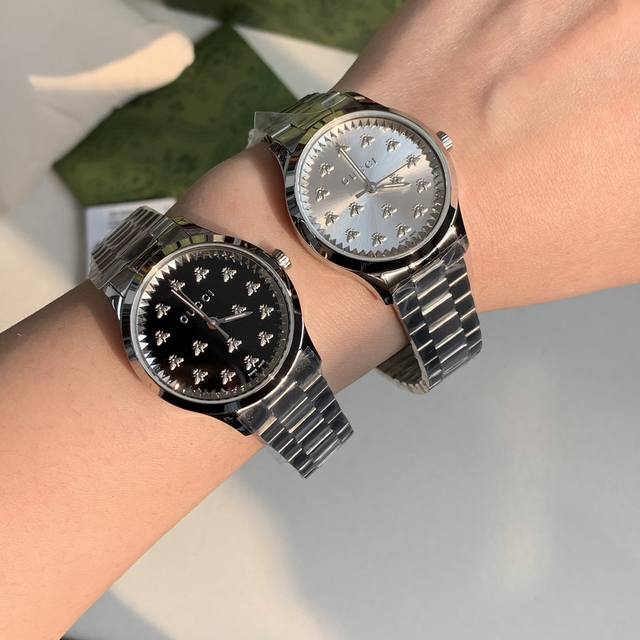 古驰 Gucci 先来看看上手图，真心好呀，绝对能提升气质和生活品质的一个好东西，每天看着都精神饱满，心情愉悦！！！