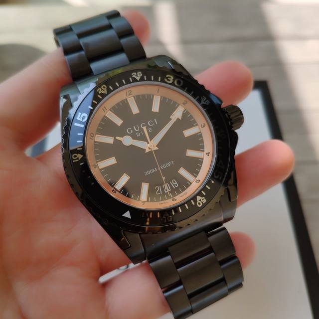 原盒:30 古驰guccl水鬼最新款，原单正品，蓝宝石玻璃，原装瑞士机芯，316L精钢，表径45Mm！防水200M！支持验货！欢迎下单！