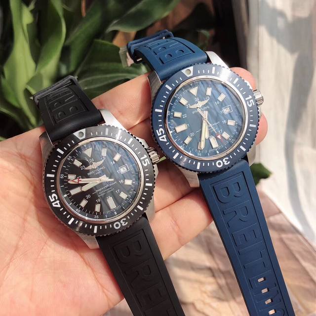 渠道货！百年灵新款陶瓷圈，越用越亮！爆款硬货，百年灵超级海洋文化系列机械男表！原厂后盖贴膜，独家现货首发，1000米深度潜水表，带减压阀！44Mm表径！原装et