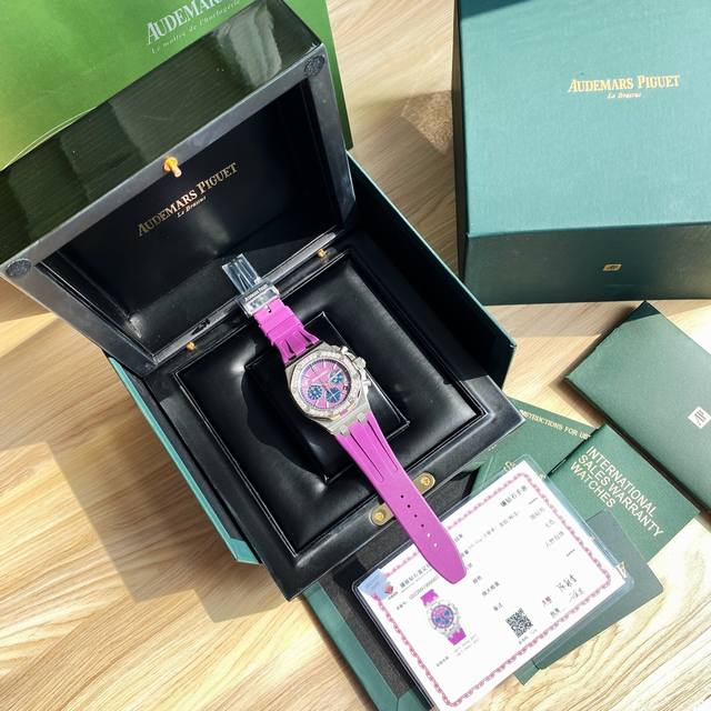 爱彼 大钻石，欢迎比较 最新皇家橡树离岸系列计时石英腕表，当下最热门的爱彼女式腕表之一！A.P-爱彼皇家橡树离岸型系列，表盘饰以lady Tapisserie格