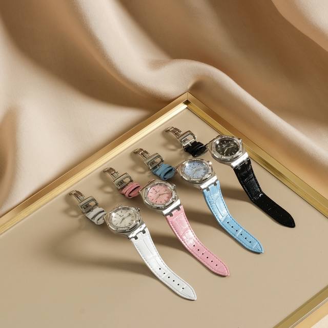 全网女神看过来。独家现货，这款爱彼女表才是最具有性价比的 爱彼皇家橡树系列型号67601石英腕表，皇家橡树系列独有的八角形外观还拥有爱彼独特的设计风格也将女士优