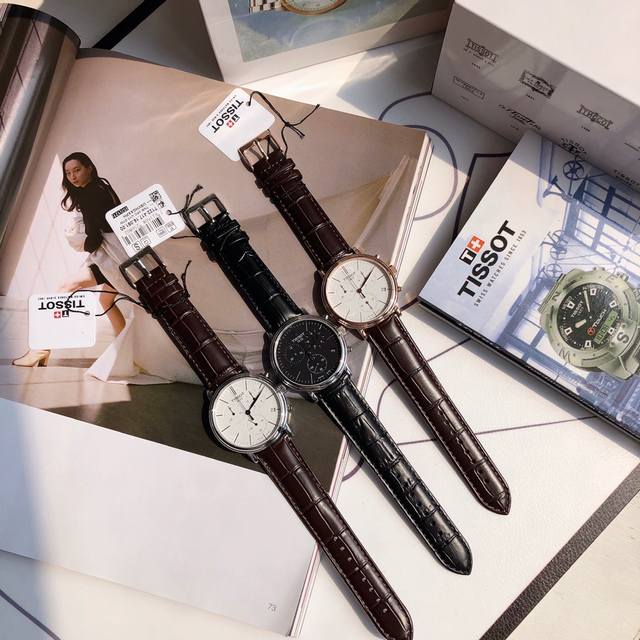 原盒:50 专柜最新款 独家发售。天梭t122 卡森系列男表。简约表盘设计，表径40Mm，8毫米超薄表盘，上手舒适！简单优雅的设计深受消费者喜爱，蓝宝石玻璃，3