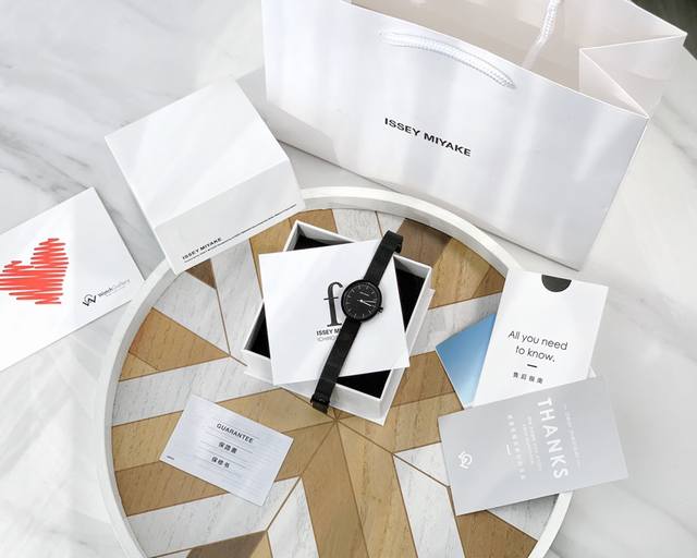 渠道货源！ 全网独家发售 三宅一生女士石英手表 来自日本设计师 深泽直人之手，为庆贺issey Miyake手表20周年设计，又一具有代表惊喜力作，延续经典，不
