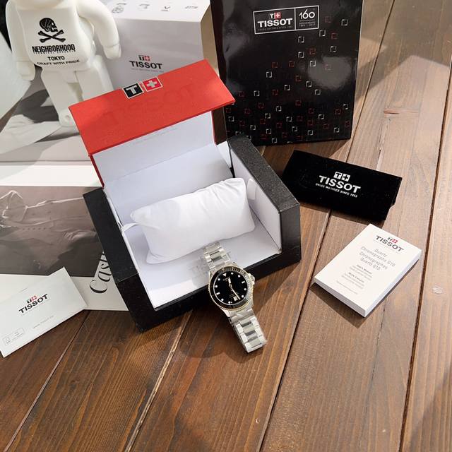 新款！新款！新款！天梭海星1000系列石英腕表，T120.210.21.051 黑搪瓷面金钉，字面钉和针夜光使用瑞士超强夜光，非市面普通夜光效果。圈口搭配黑玻璃