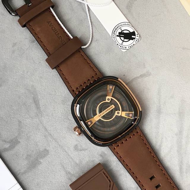支持香港、美国直邮 原单七个星期五 Sevenfriday自动机械男表，型号：M2-02-C0593 大小47.6X47Mm 进口原厂日本全自动机械机芯 30米