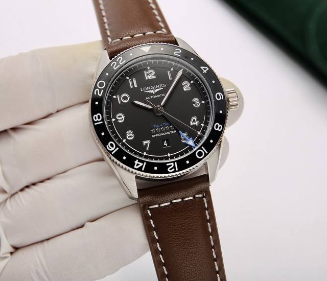 皮带： . 钢带20. 浪琴先行者系列祖鲁时间腕表 陶瓷圈自动机械，316精钢表壳表带，尺寸42Mm×13.9Mm. 日期显示.双时区，配置顶级定制全自动机械机