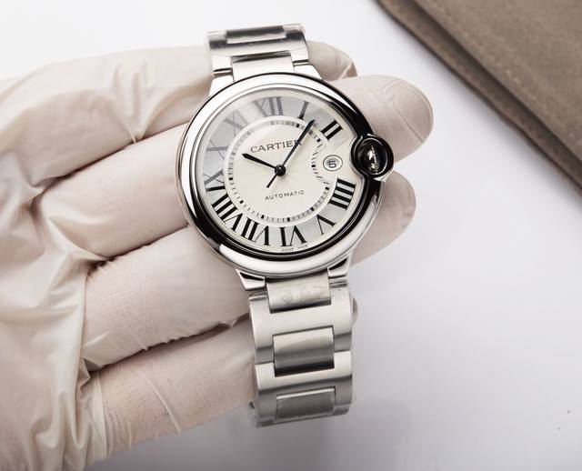 白钢 . 金20. 台湾厂蓝气球版本，42Mm日本机8215，水珠 鱼眼泡 蓝宝石玻璃镜面 高度防水 烧钢蓝指针颜色，把头弧度形状 极致的复刻要求造就高品质，玩