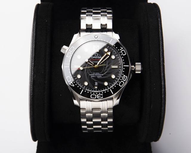 白钢 .. 金20. 胶带20. 强烈推荐最新s厂海马007一周年系列300米潜水腕表全网独家品质。 机芯 搭载以全新日本原装进口西铁城全自动机械机芯，真正做到