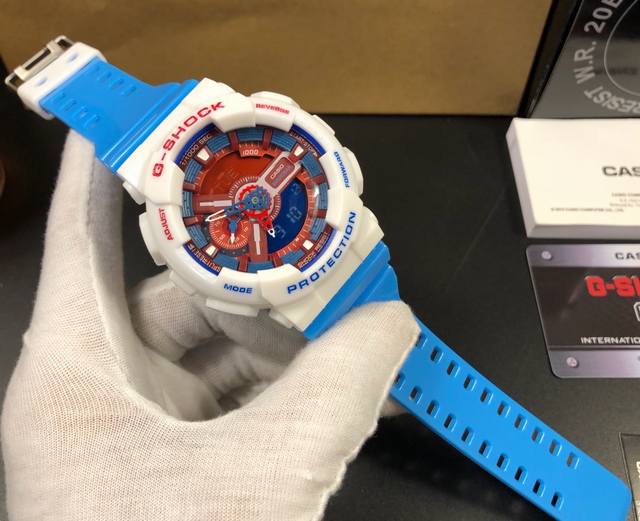 热卖款ga-1 抬手灯卡西欧g-Shock--经典防震表盘设计现货秒发， 度自动抬手亮灯功能配合冲击视觉的强烈色彩lcd液晶显示盘精确到1 秒的秒表计速功能防震