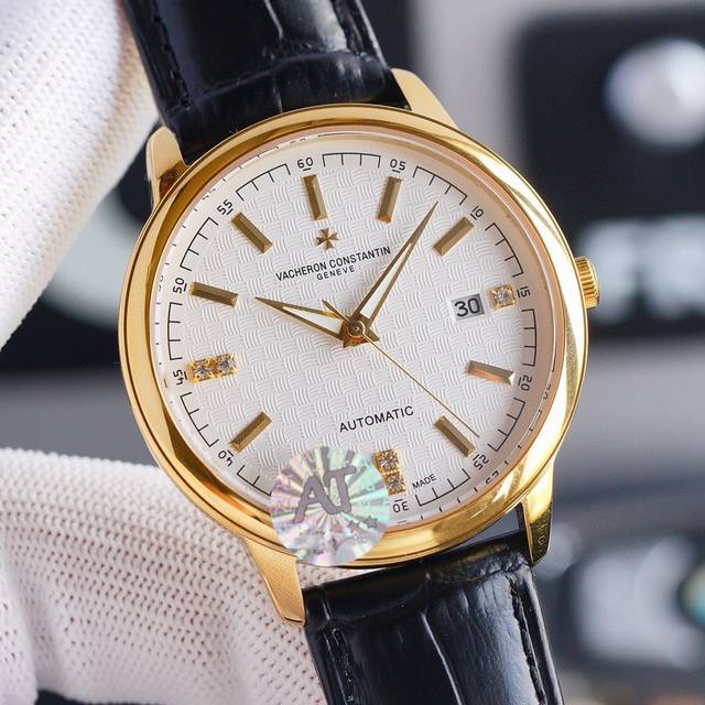 白 金 2024墙裂推荐 市场最高复刻 升级版本 江诗丹顿vc传承系列腕表！ 1 表壳 尺寸40Mmx9Mm，完美圆形的表壳，搭配微孤式表耳设计，使之更加贴合佩