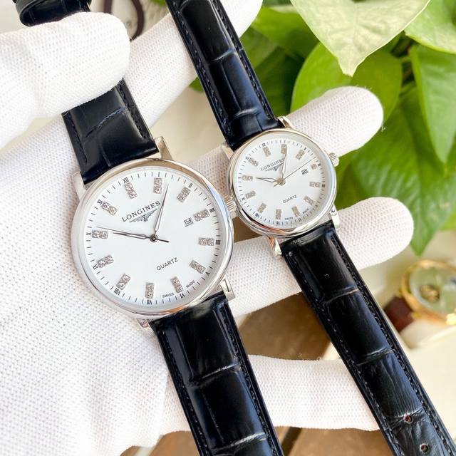 白 金 钢带+20。浪琴-Longines精品情侣对表携手而来，简约精致，品质精湛，热卖全城。采用进口石英机芯，顶级316精钢表壳，进口小牛皮表带，矿物质超强镜