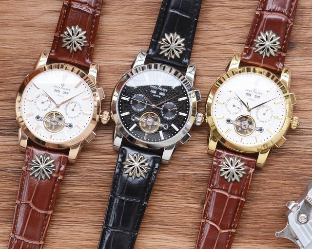 男人挚爱 多功能腕表 最新 ：百达翡丽最佳设计独家首发 类型 ：精品男士腕表 表带 ：真牛皮表带 机芯 ：高端全自动机械机芯 镜面 ：矿物质强化玻璃 更高清 品