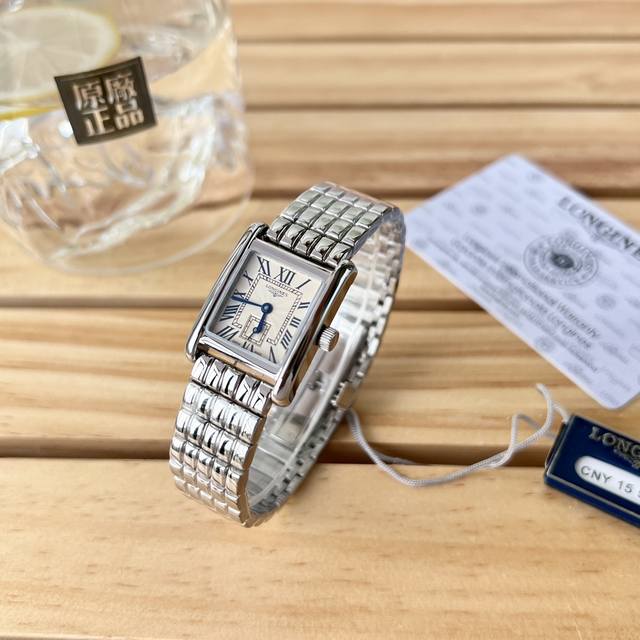 原单正品.原厂配件。Longines浪琴 迷你黛绰维纳系列l5.200.4小方格 复古 简约 优雅女士腕表各大主流电商平台同等货源. 支持专柜验货。 材质：31