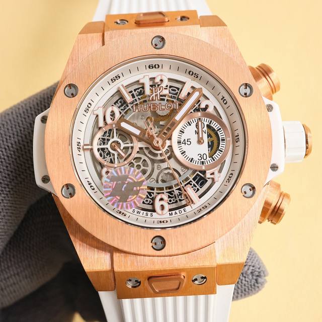 半钻 满钻 金白同价 宇舶 恒宝 Hublot 英勇无畏，拳拳出击，简称“Hub”“恒宝”，Bigbang大爆炸 素材料计时码表v2版表壳采用进口316精钢材料