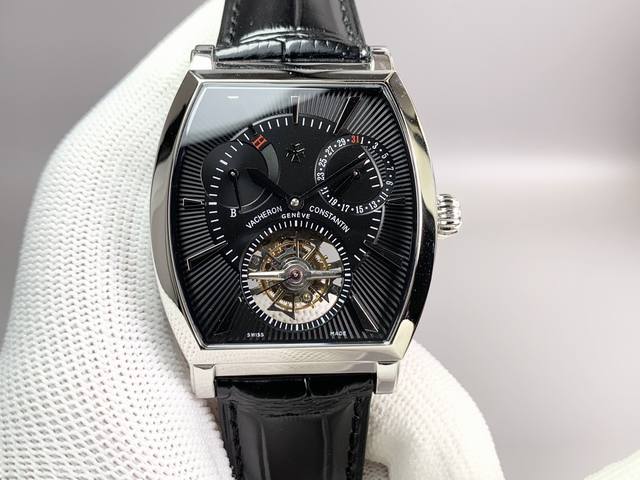 江诗丹顿马耳他系列限量款铂金pt 酒桶型陀飞轮男士机械腕表。型号：30080 000P-9256，精致酒桶形设计技艺高超、匠心独运，Malte马耳他系列无愧为品