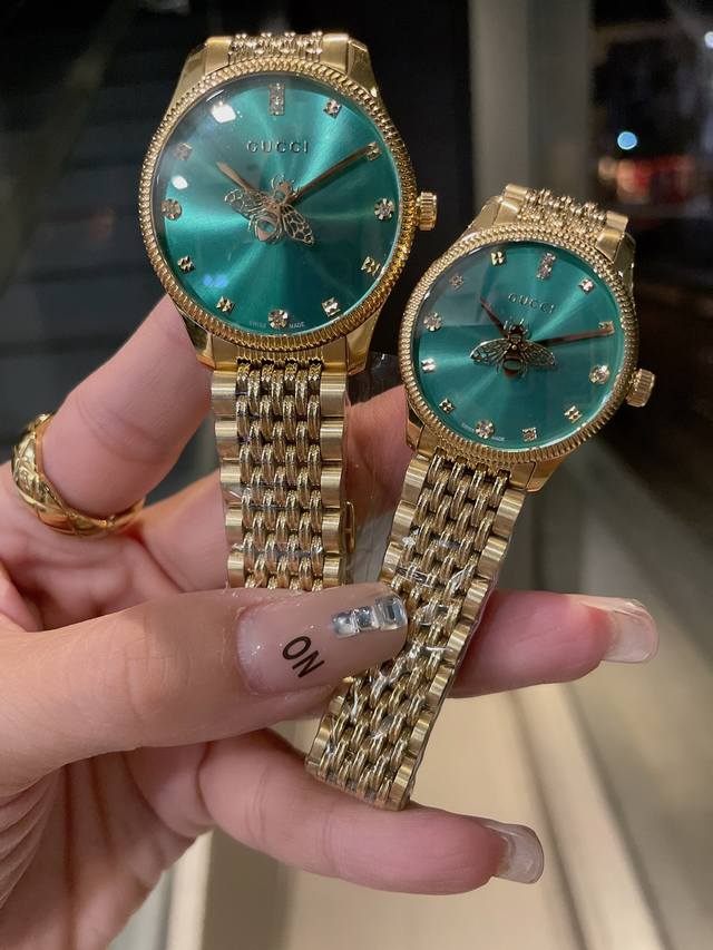 白 金 古 驰gucci新品蜜蜂！原单品质 最超高性价！独家实拍古驰新款g Timeless Slim系列新表，整体设计太好看了，所以必须马上来这里给大家种棵草