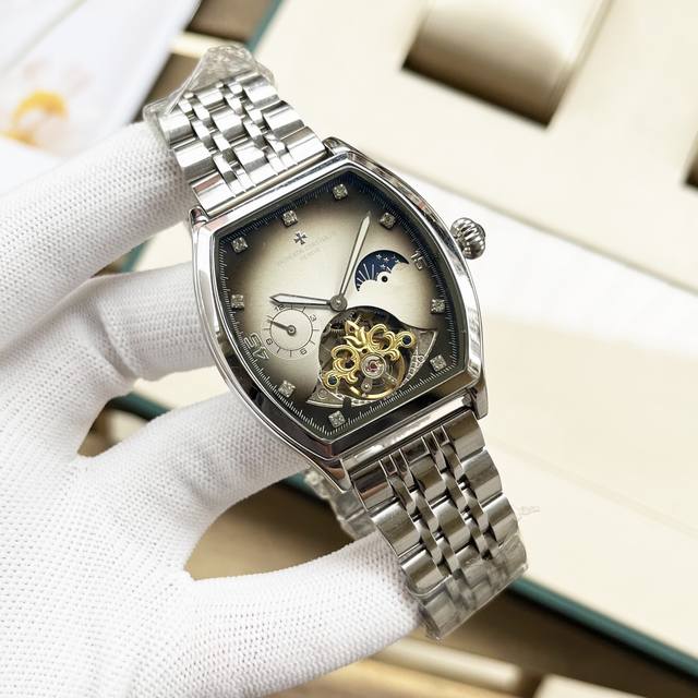 同价 江斯丹顿 精品男士腕表尊贵大气，绅士风范，卓越品质，热卖全城。采用全自动机械机芯，顶级316精钢表壳，进口小牛皮表带，矿物质超强镜面，尺寸42Mm顶级出品