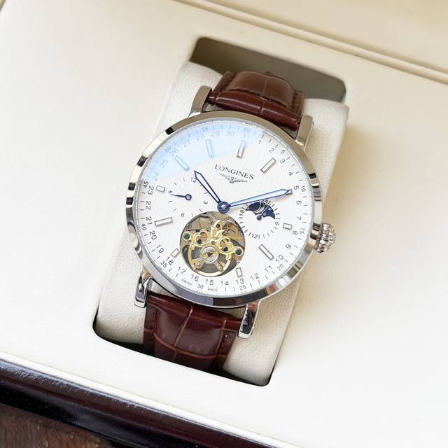 统一 全新设计 经典百搭 浪琴-Longines 男士腕表 全自动机械机芯 矿物强化玻璃 316L精钢表壳 真皮表带 时尚大方 商务休闲 尺寸:直径42Mm 厚