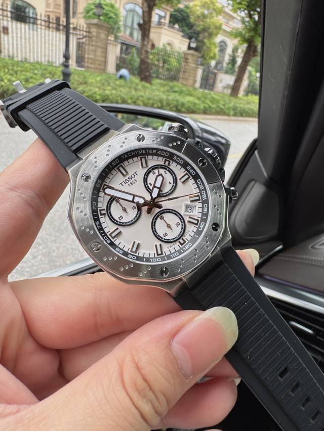 Sj出品 天梭 Tissot 竞速系列t141.417.3 51 新款出货，新款出货，新款出货，原装瑞士g10212机芯，表带氟橡胶表带材质不会磨损，表壳采用3
