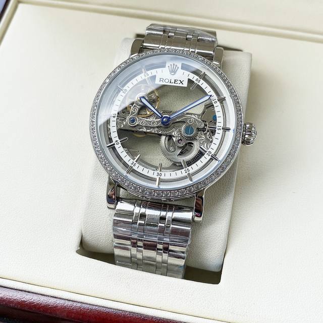 统一 全新力作 典雅别致 劳力士-Rolex 男士腕表 全自动机械机芯 矿物强化玻璃 316L精钢表壳 精钢表带 简洁精致 商务休闲 尺寸:直径42Mm 厚度1