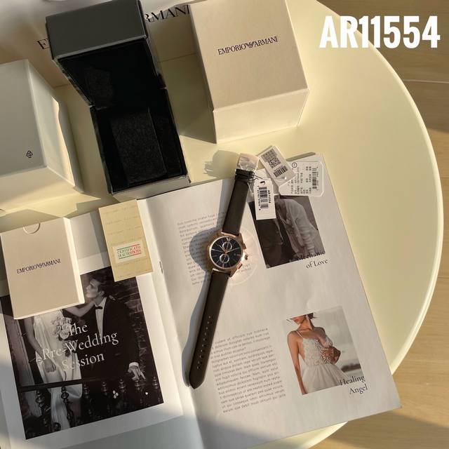 支持香港、美国直邮 全国联保！正品！阿玛尼armani 型号：Ar11554 表壳：精钢 表镜：矿物质强化玻璃 表带：真皮 尺寸：43*12Mm 高级、耐看，整