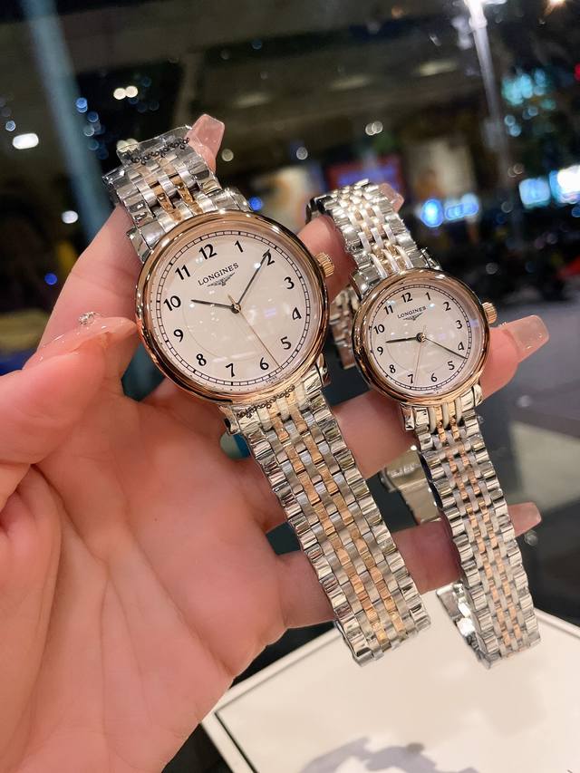 白 金 钻30 #情人节 专属 浪琴情侣款 简直太别致了！低调又不失细节的美，表盘刻度也太纤细秀气了吧！复古独特，上手不撞款，走时精准，秀气文雅，当你觉得今天的