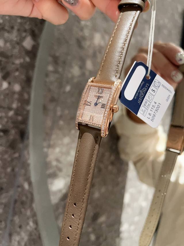 白 金 满钻 最火浪琴超好看的 小姐姐们赶紧入手 浪琴-Longines戴卓维纳系列 精致两针半女士腕表 316精钢表带 直径33*22Mm厚7M