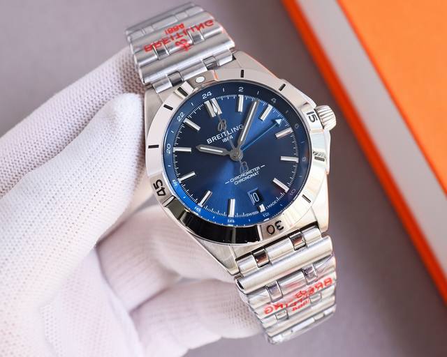 统一价： 百年灵breitling，机械计时系列a32398101M1A1！ Chronomat Automatic Gmt 40 重磅来袭！ 1这款双时区腕表