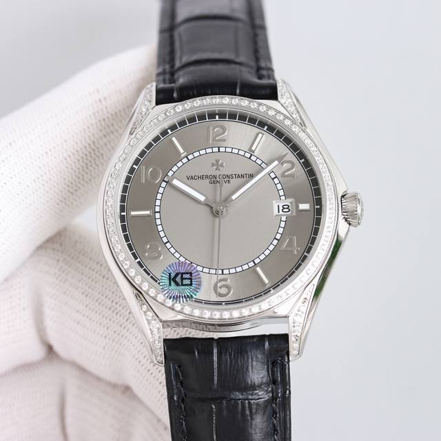 白壳 金壳 Tw 新品 江诗丹顿 Vc 伍陆之型4600E 000A-B402 男款自动机械 运动务皆可盘，格调 品味两不失！ 四大核心竞争力 腕表尺寸40Mm