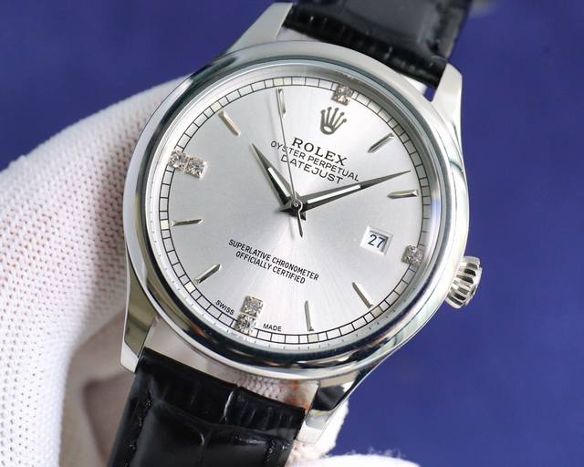 白壳 玫金 2024最新爆款主推 劳力士 Rolex 男士腕表 采用独特的表盘设计 搭配而来的是更高档奢华的劳力士， 初识劳力士必憧憬有朝一日能拥有它，戴上劳力