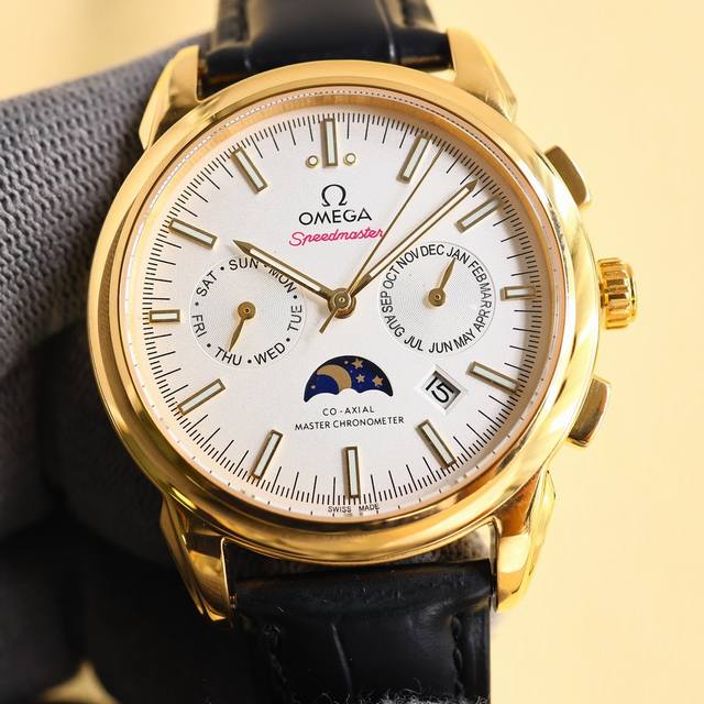 白壳 金玫壳 欧米茄 Omega 复杂系列六针男表爆款 多功能腕表！ 1搭载原装进口9100星期月份月相动能功能机芯机械表！ 2表盘上采用经典独家内影灯砖作为刻