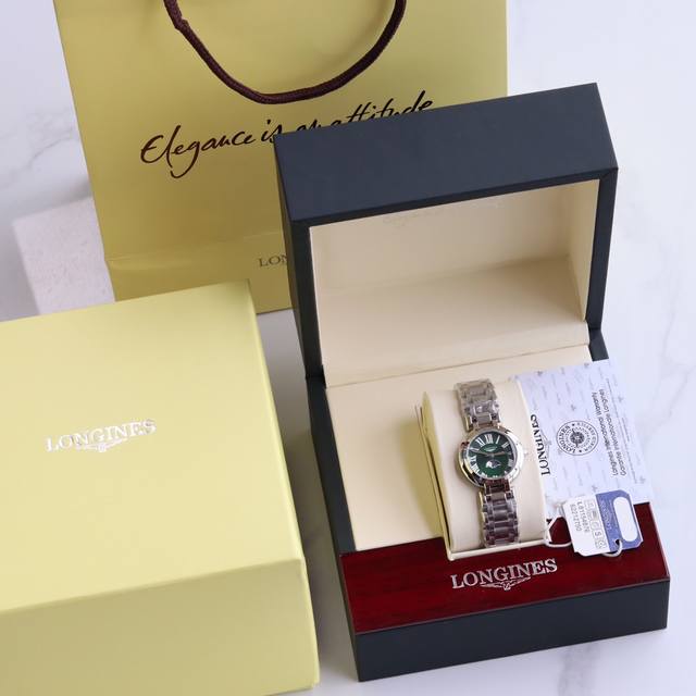 爱要1千遍！！！浪琴longine 2019新系列心月月相石手表女士超美气质范时尚石英腕表，适合各种场合。大气场从心月系列开始～2个款式，罗马数字款和带钻款，深