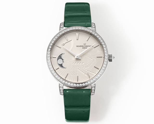 白光 纹光 钻100 全钻面200 江诗丹顿传袭系列月相腕表搭配直径36毫米 圆形白金表壳，表圈、表耳和表冠镶嵌了总重约1.2克拉的81颗美钻 白色珍珠贝母表盘