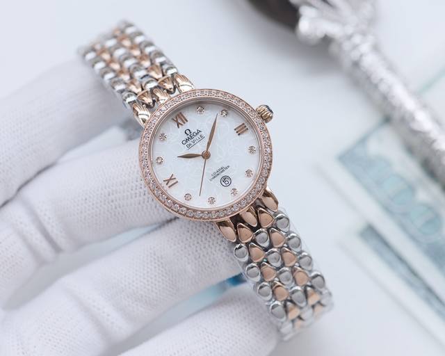 白壳 ，金壳 ，钢带20 品牌：欧米茄-Omega 类型：情侣腕表 壳套：顶级版316精钢l 表带：316L精钢表带 进口小牛皮表带 机芯：原装进口石英机芯 镜