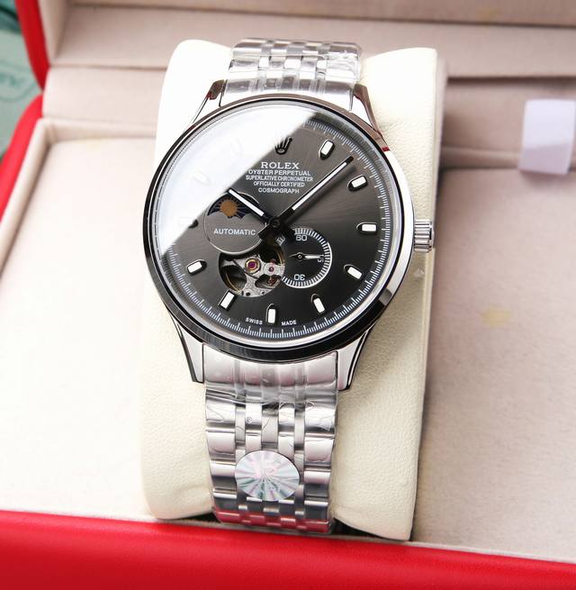 台湾厂出品：白皮p .金皮20. 钢带20. 本品均已严格经过防水压力测试，防水可达120米 劳力士，日月星辰系列，搭载原装进口82S7机芯 0返修0售后 ，采