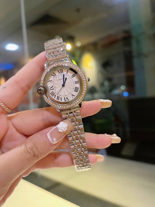 告白气球” 完美品质 值得拥有卡地亚告白气球 全面到货 强势登陆 Ip高级打磨壳 深度防水 小牛皮表带 9字位玻璃气球放眼望去有一百种我爱你表白语言，送老婆 送